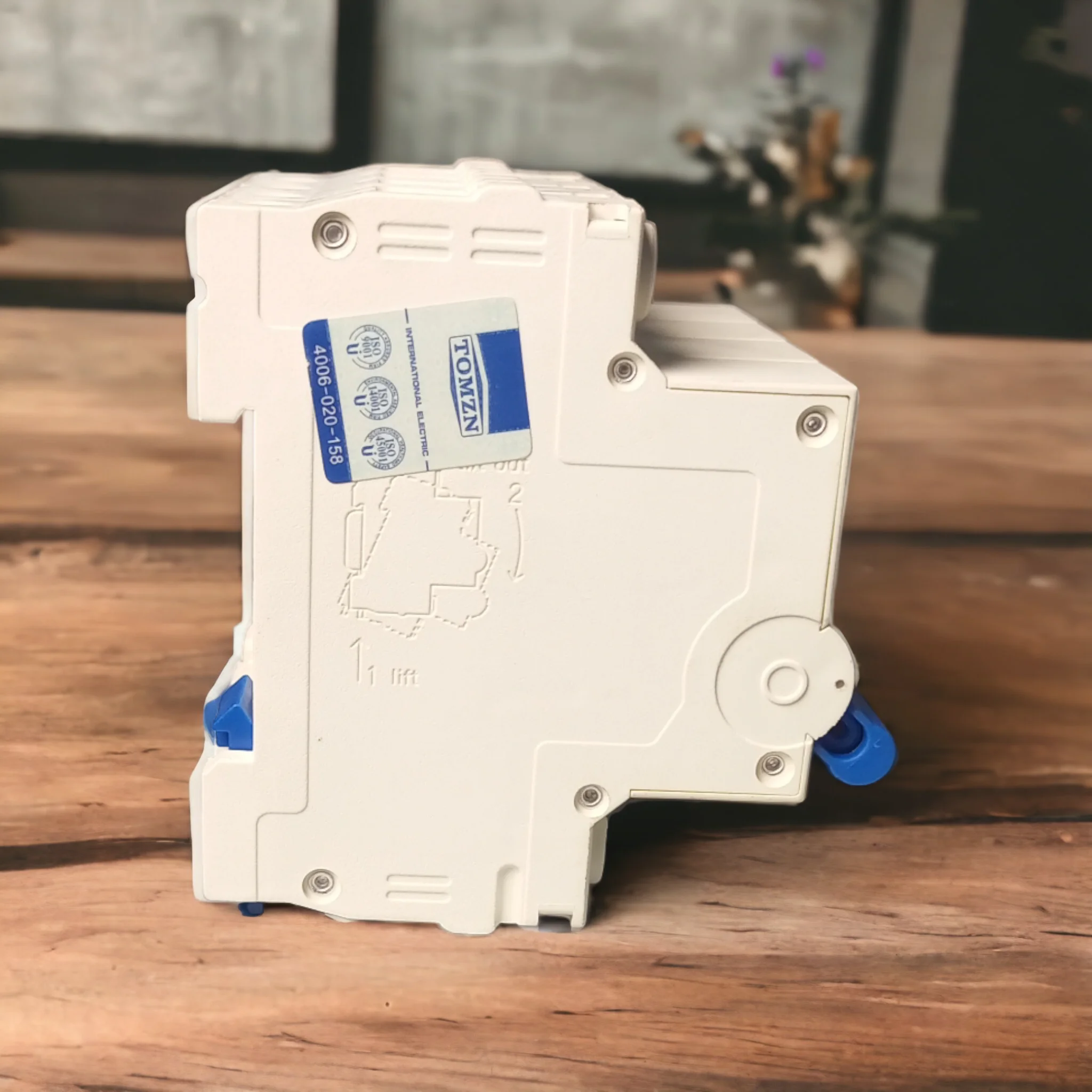 Tomzn 4 Pole 63A AC MCB Circuit Breaker - Image 8